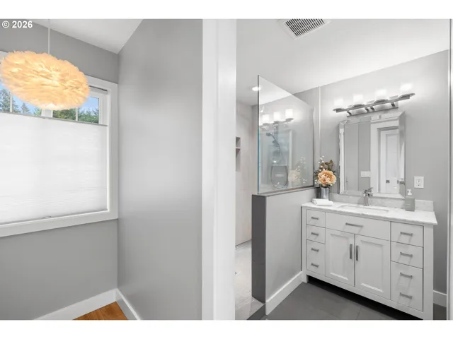 Bathroom, Attached-Walk in Shower