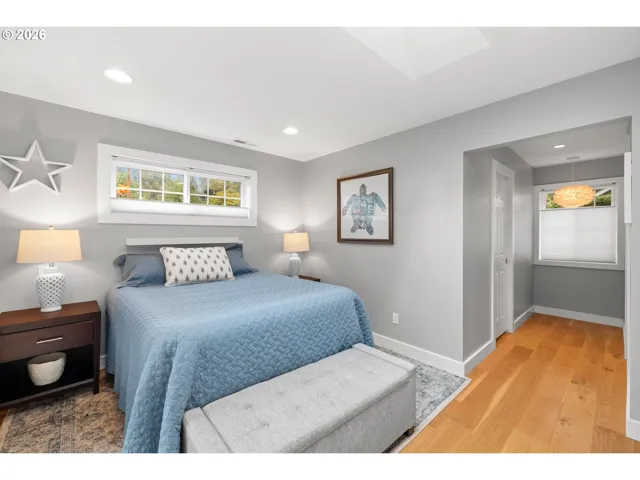 Bedroom, Owner's Suite-Walk-In Closet