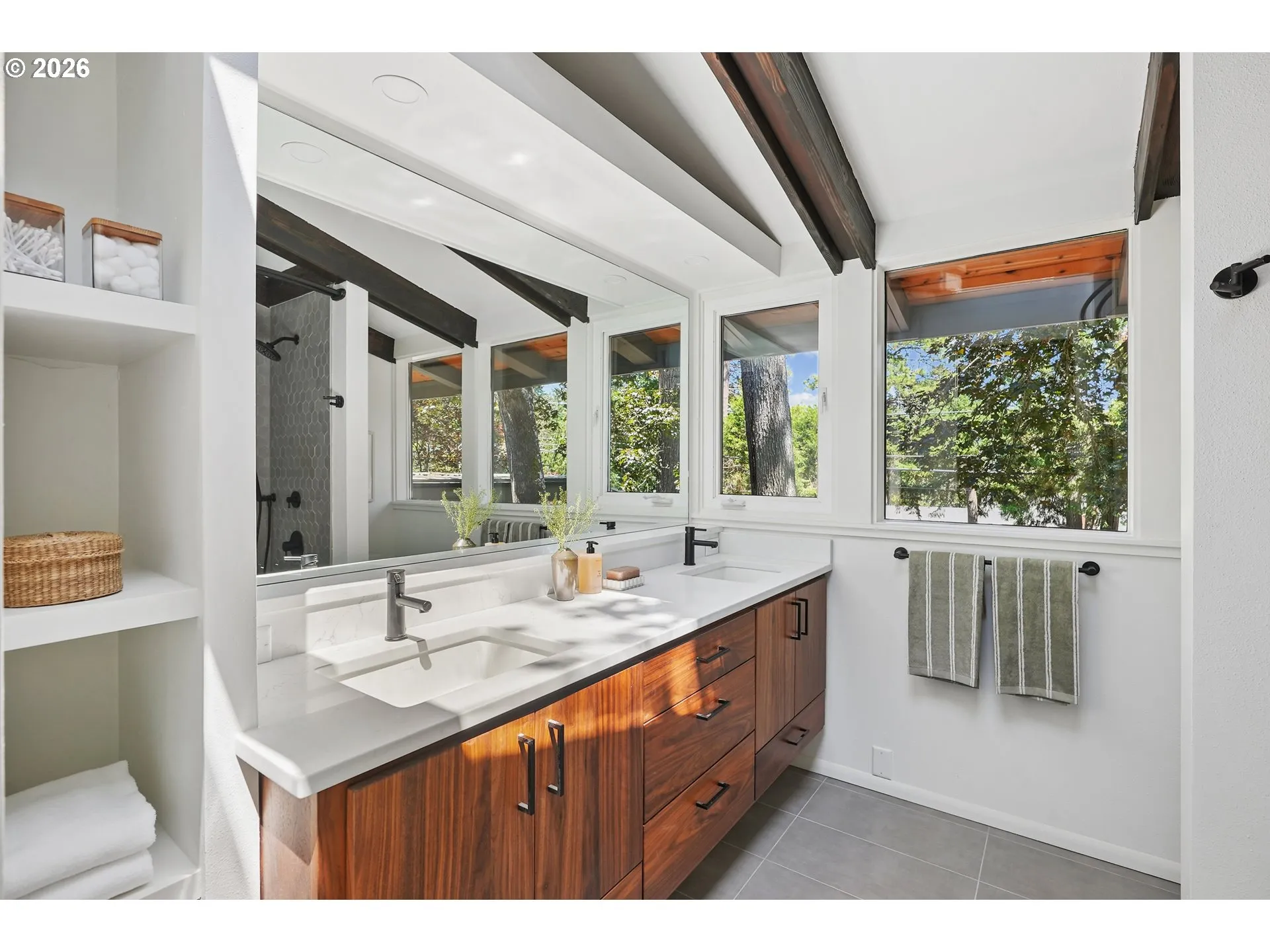 En Suite Bathroom
