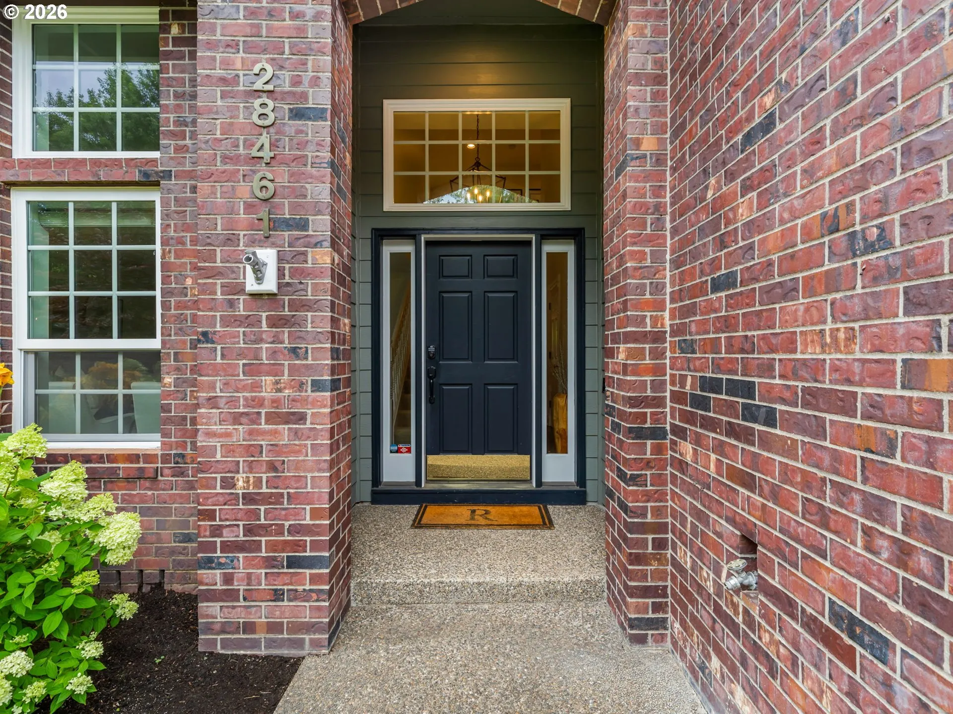 Exterior-Main