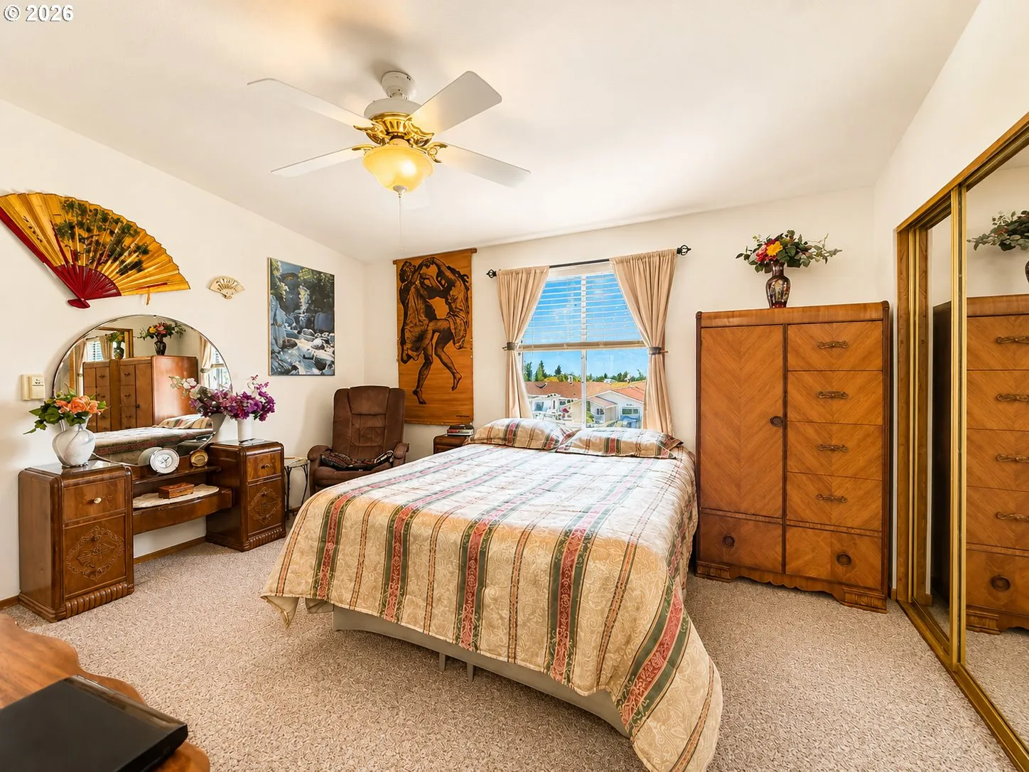 Bedroom, Primary