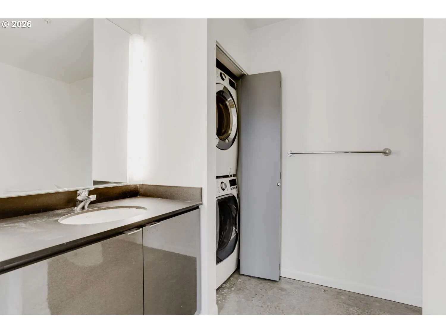 Laundry-Upper