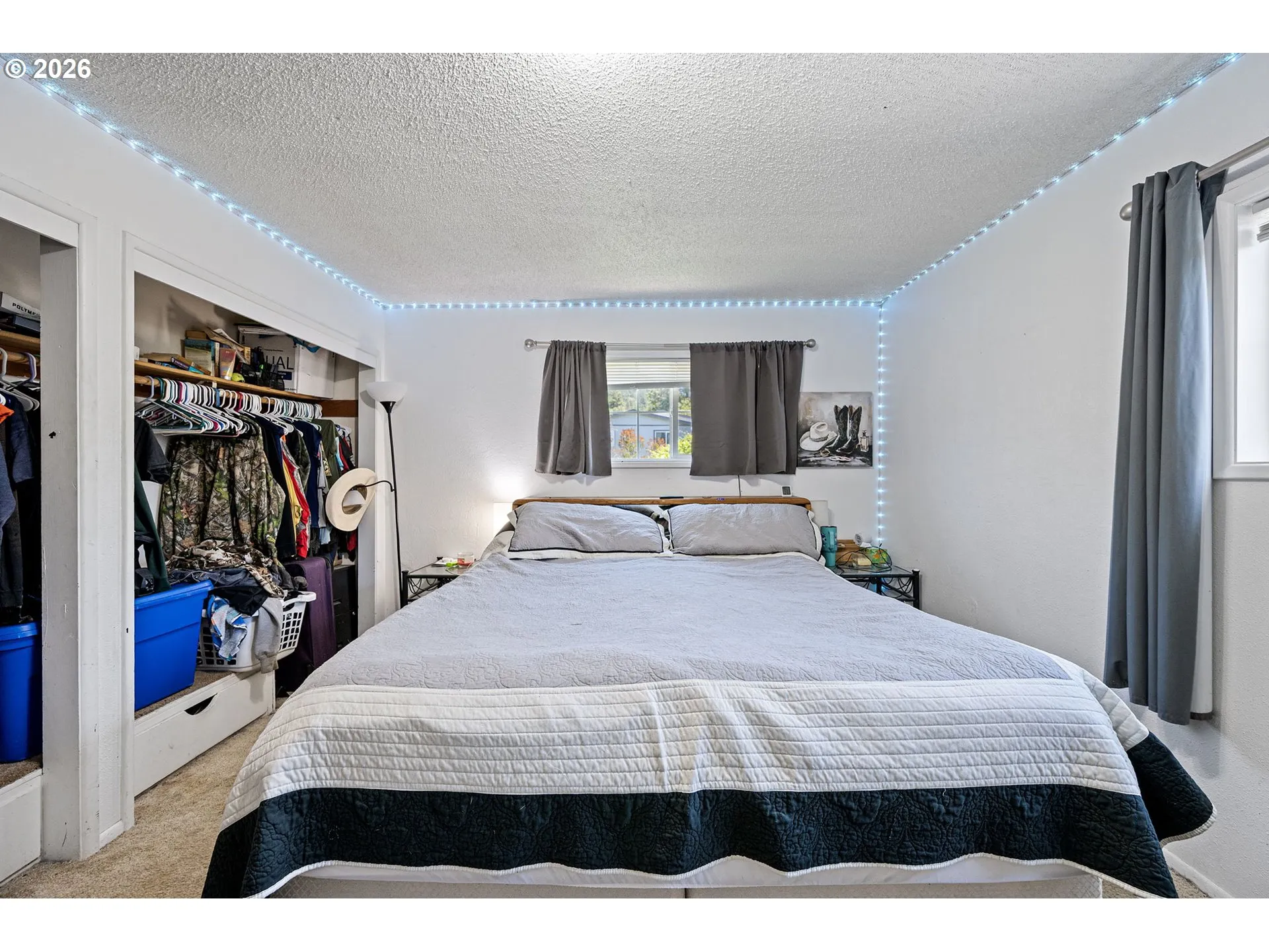 Bedroom, Primary
