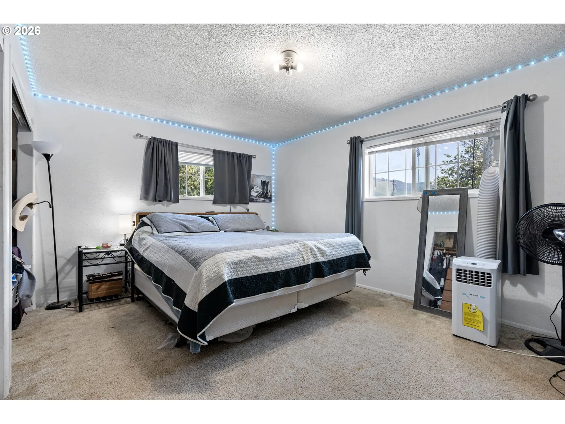 Bedroom, Primary