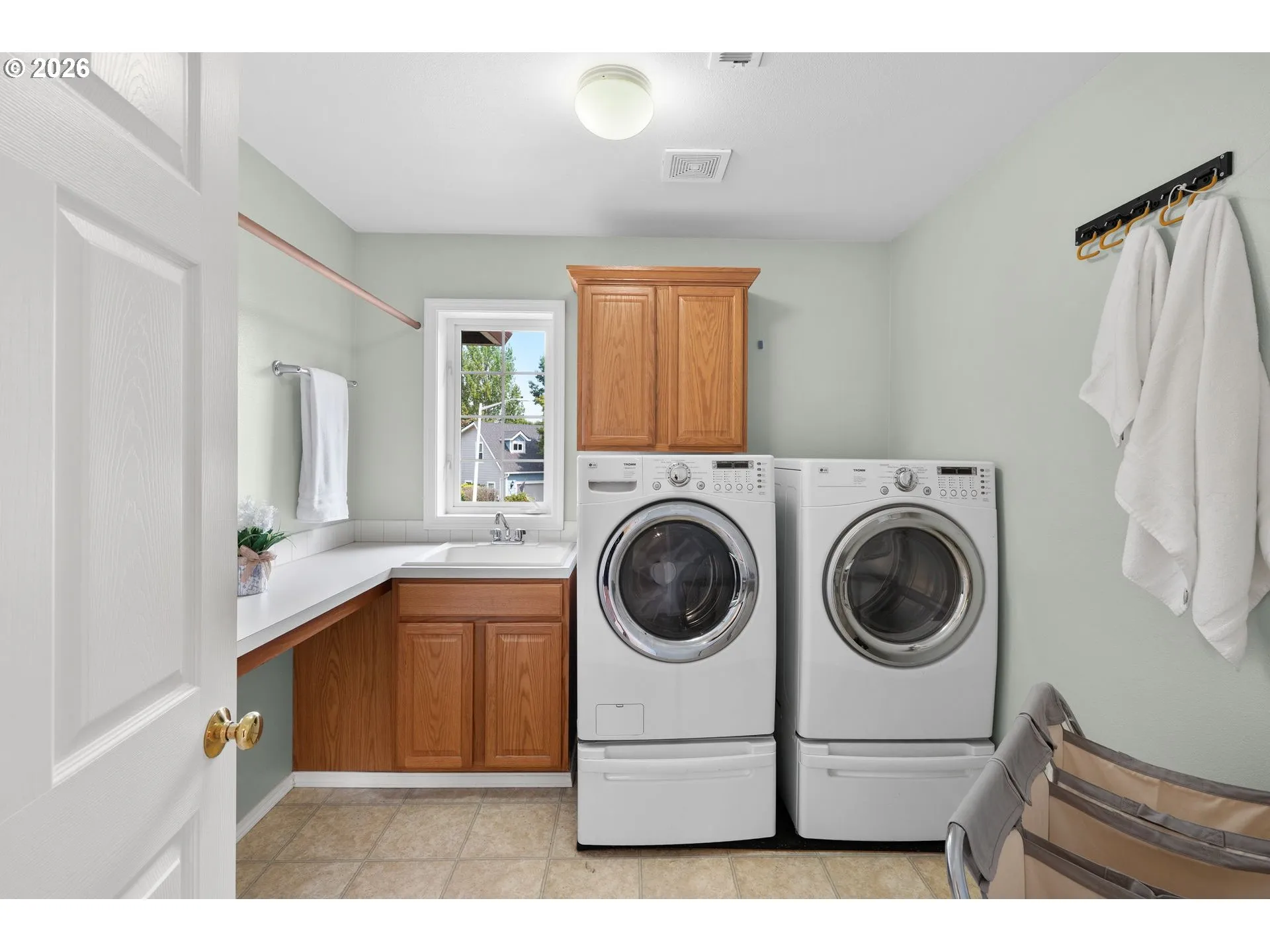 Laundry-Upper