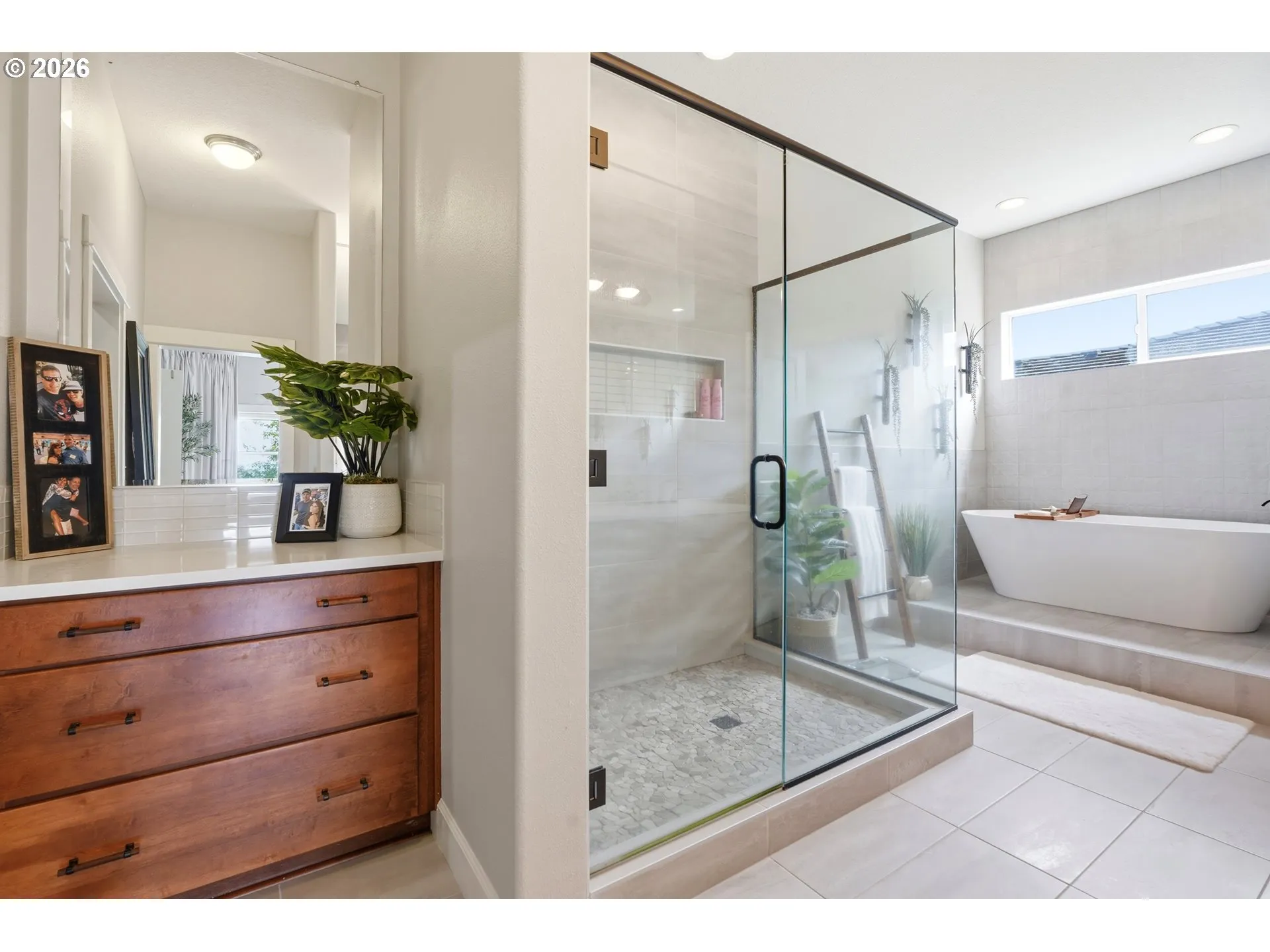 Primary Bedroom-Attached Bathroom