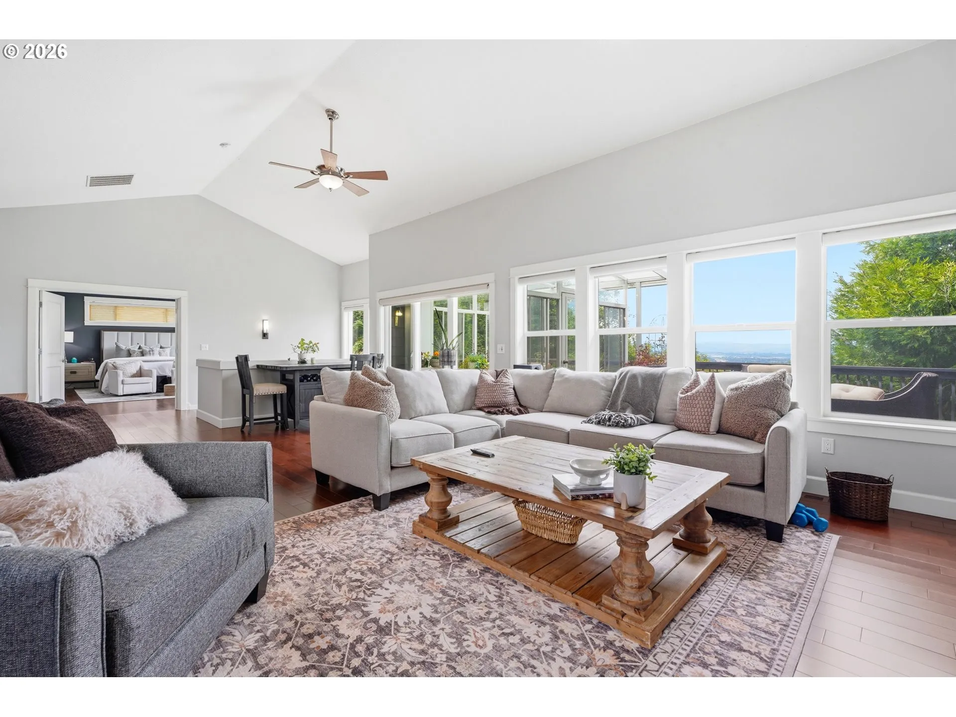 Living Room-Ceiling Fan