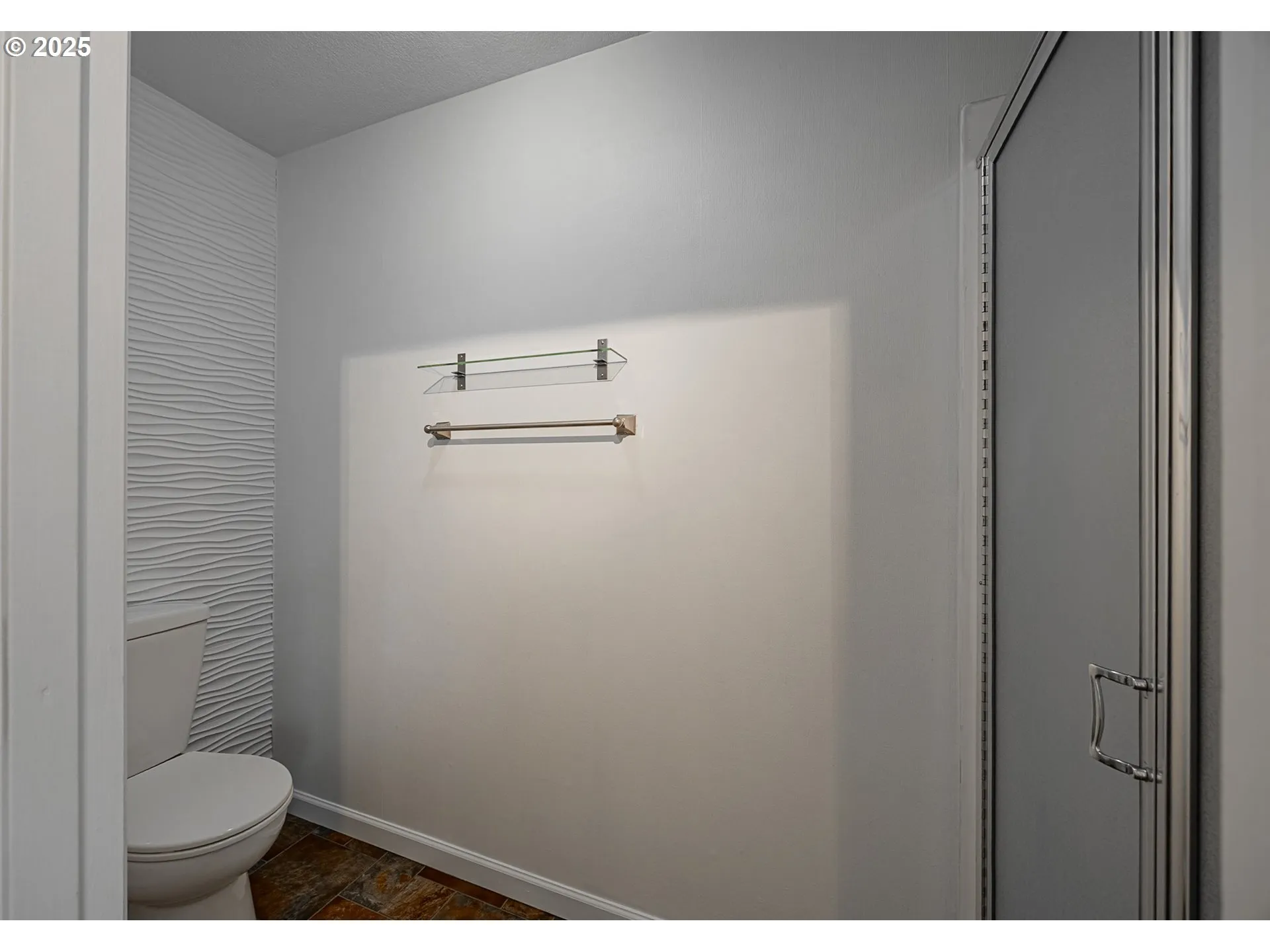Bathroom, Attached-Upper