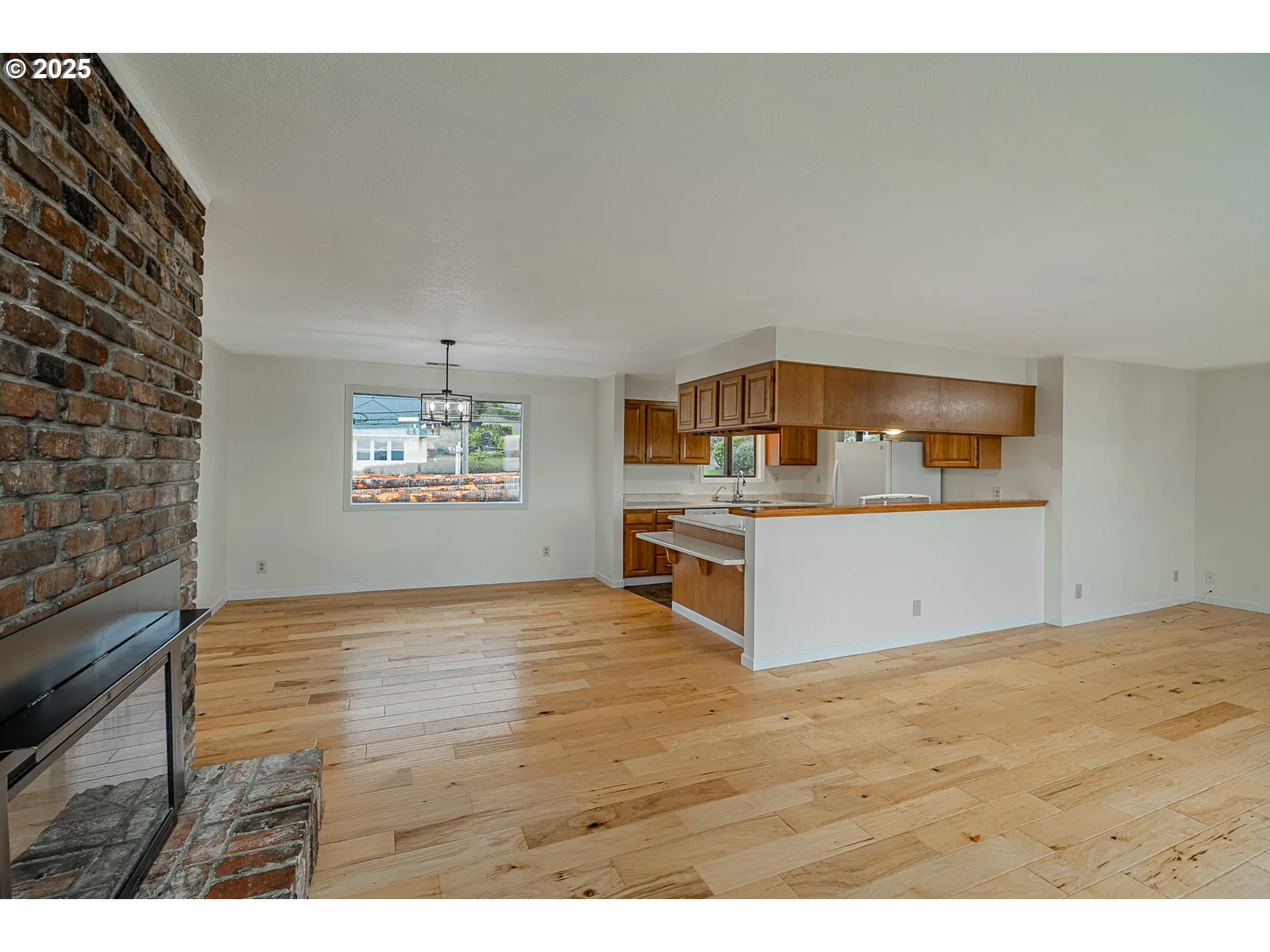 Living Room/Dining Room-Upper