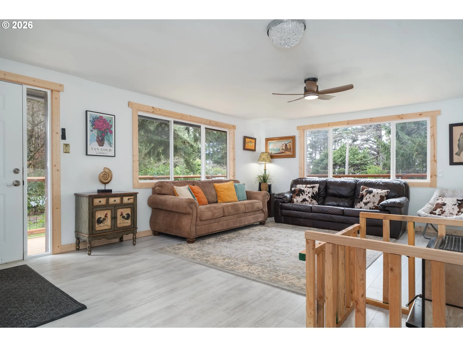 Living Room-Ceiling Fan