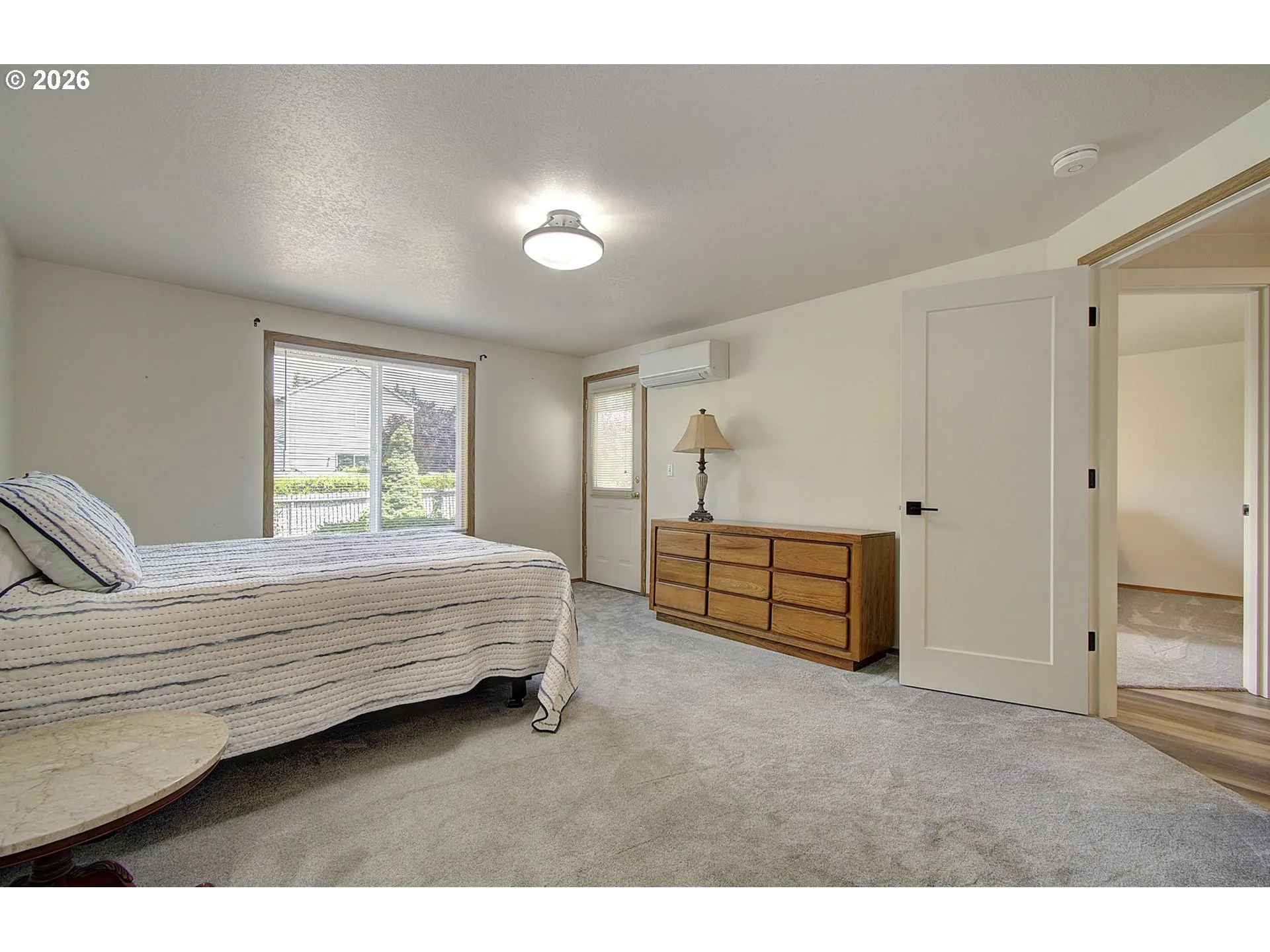 Bedroom, Primary