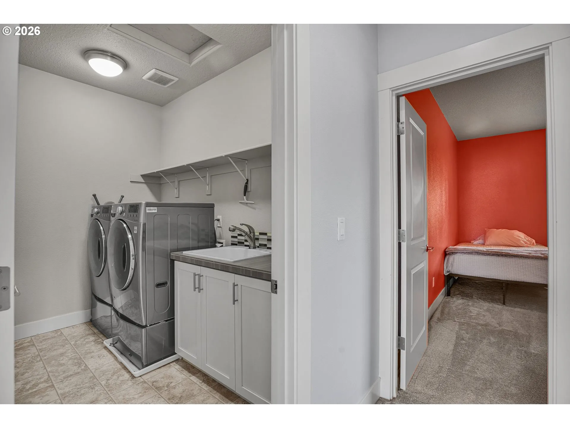 Laundry-Upper