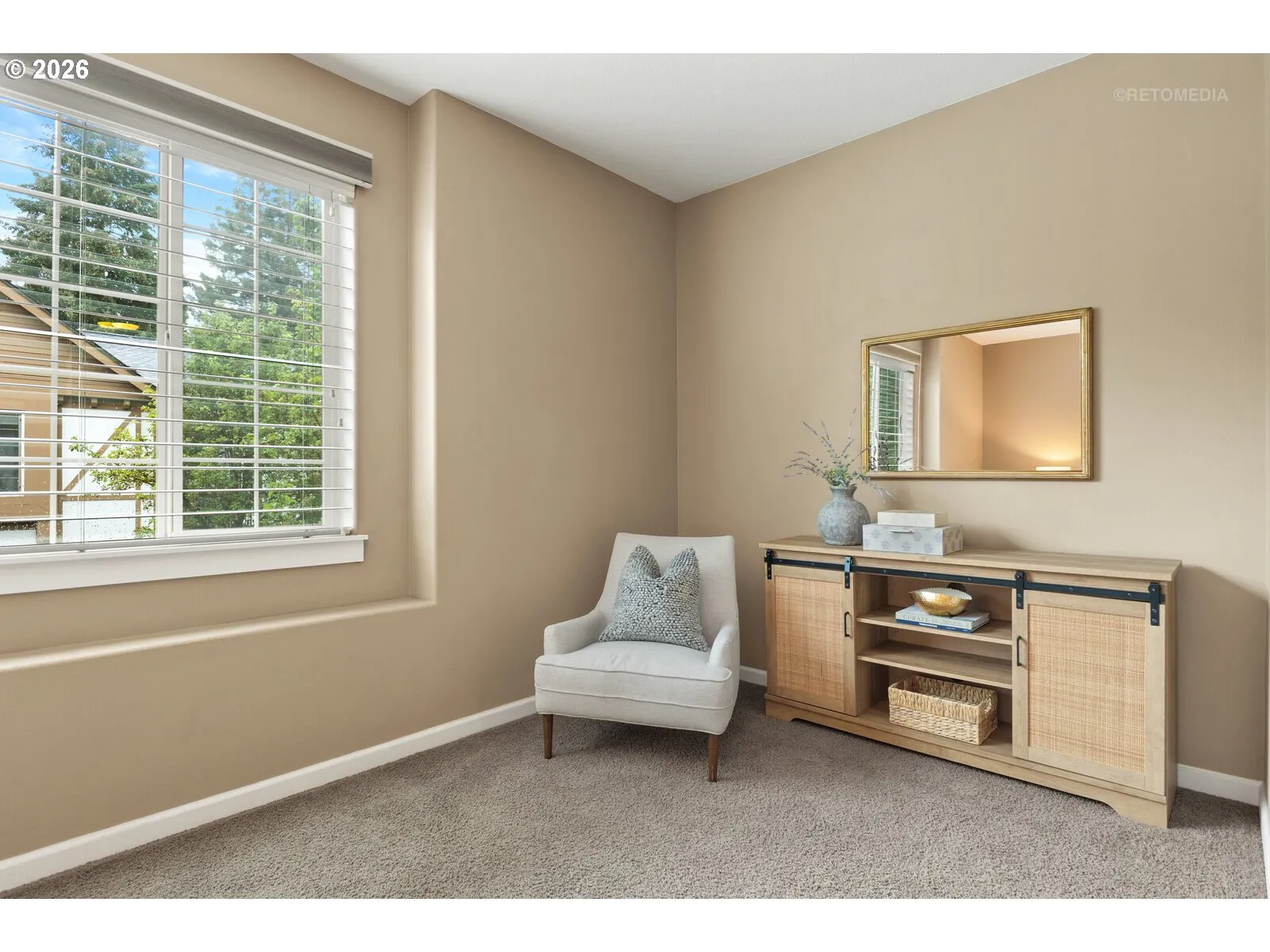 Bedroom, Primary