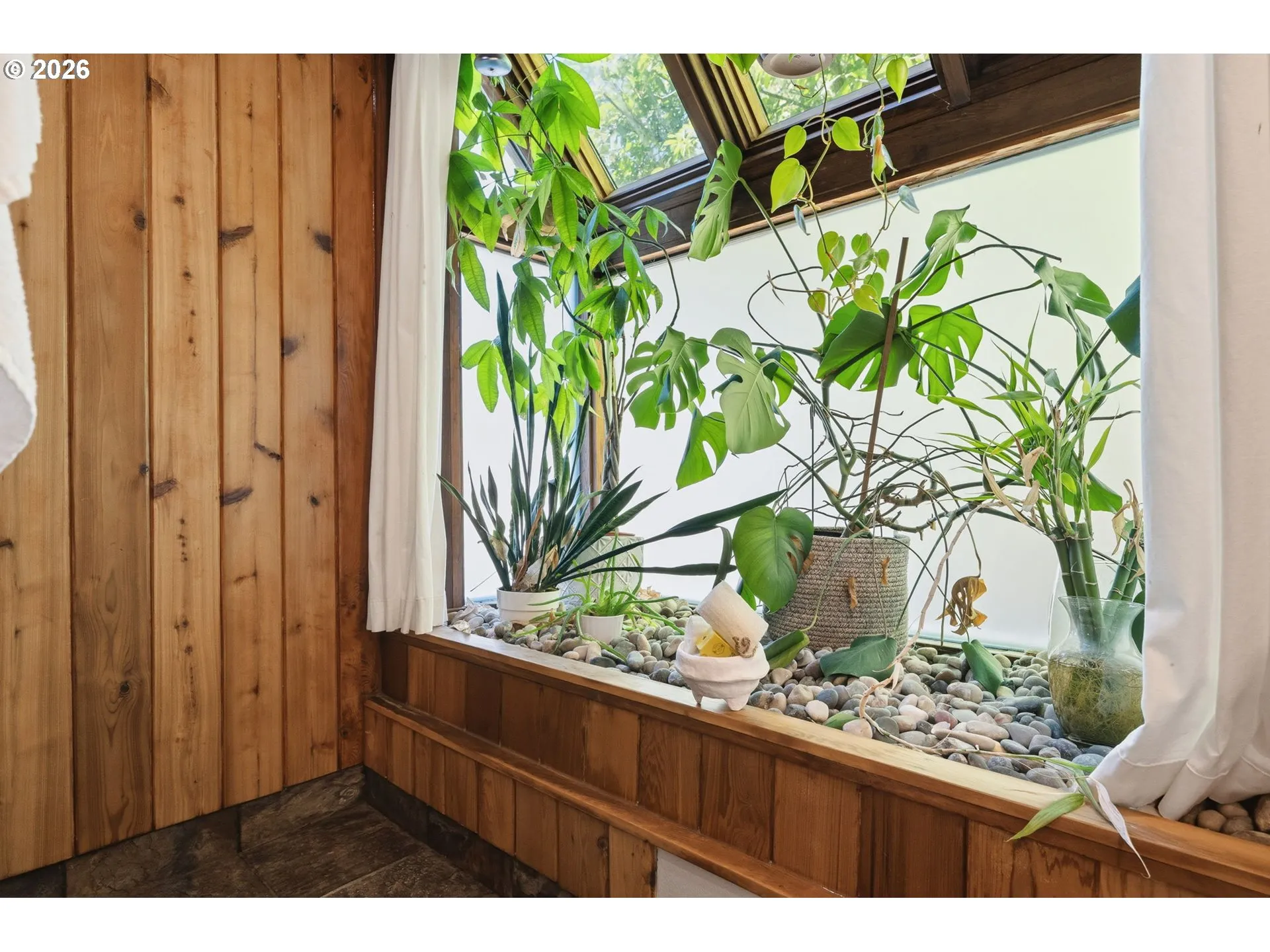 Primary Bedroom-Attached Bathroom