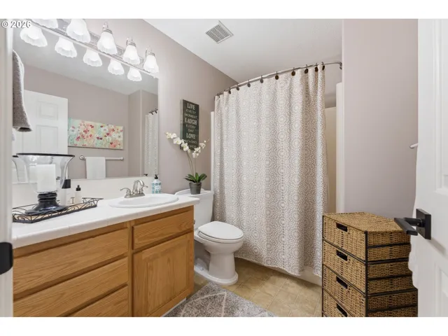 Bathroom-Upper