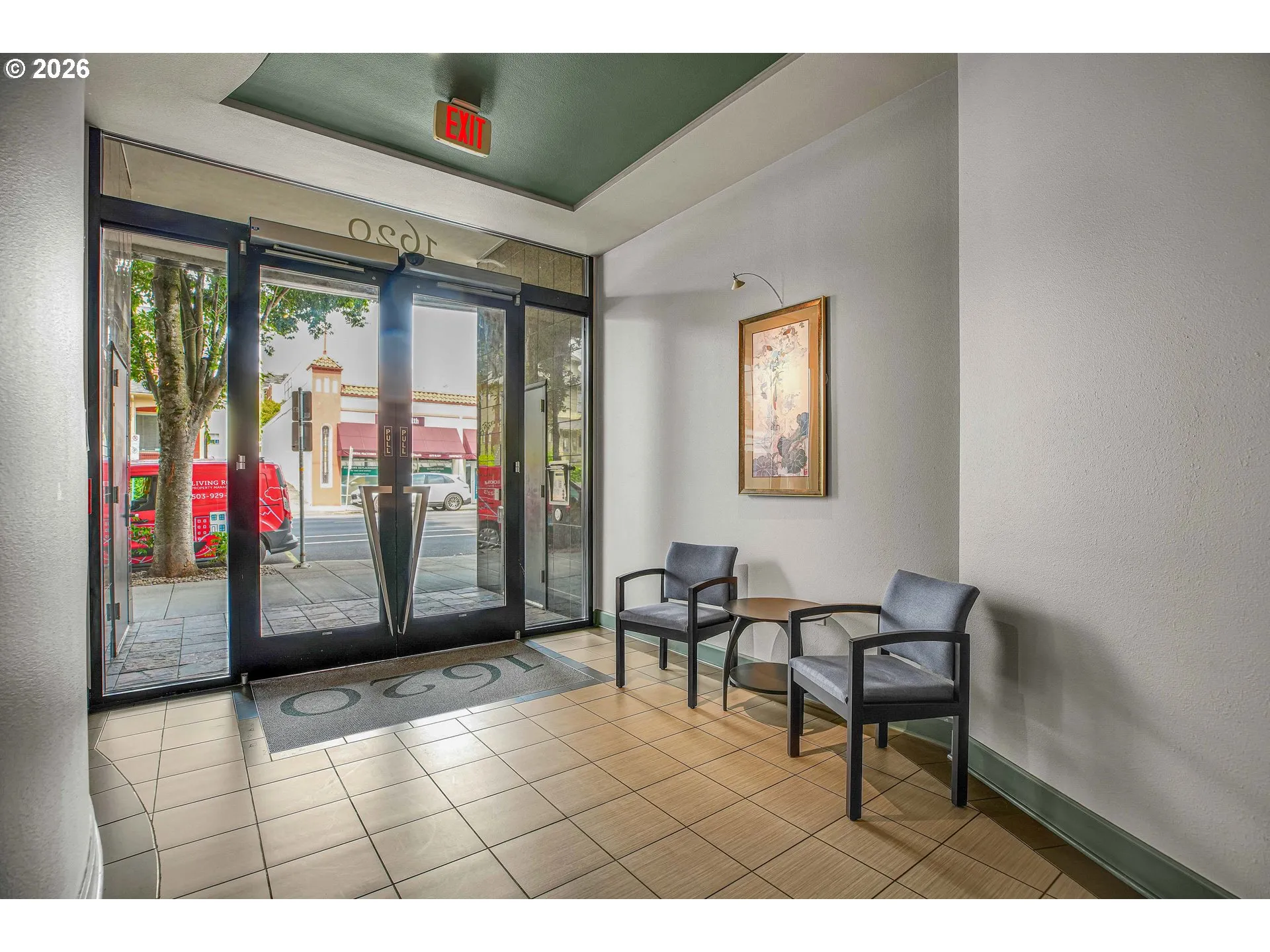 Entrance/Foyer