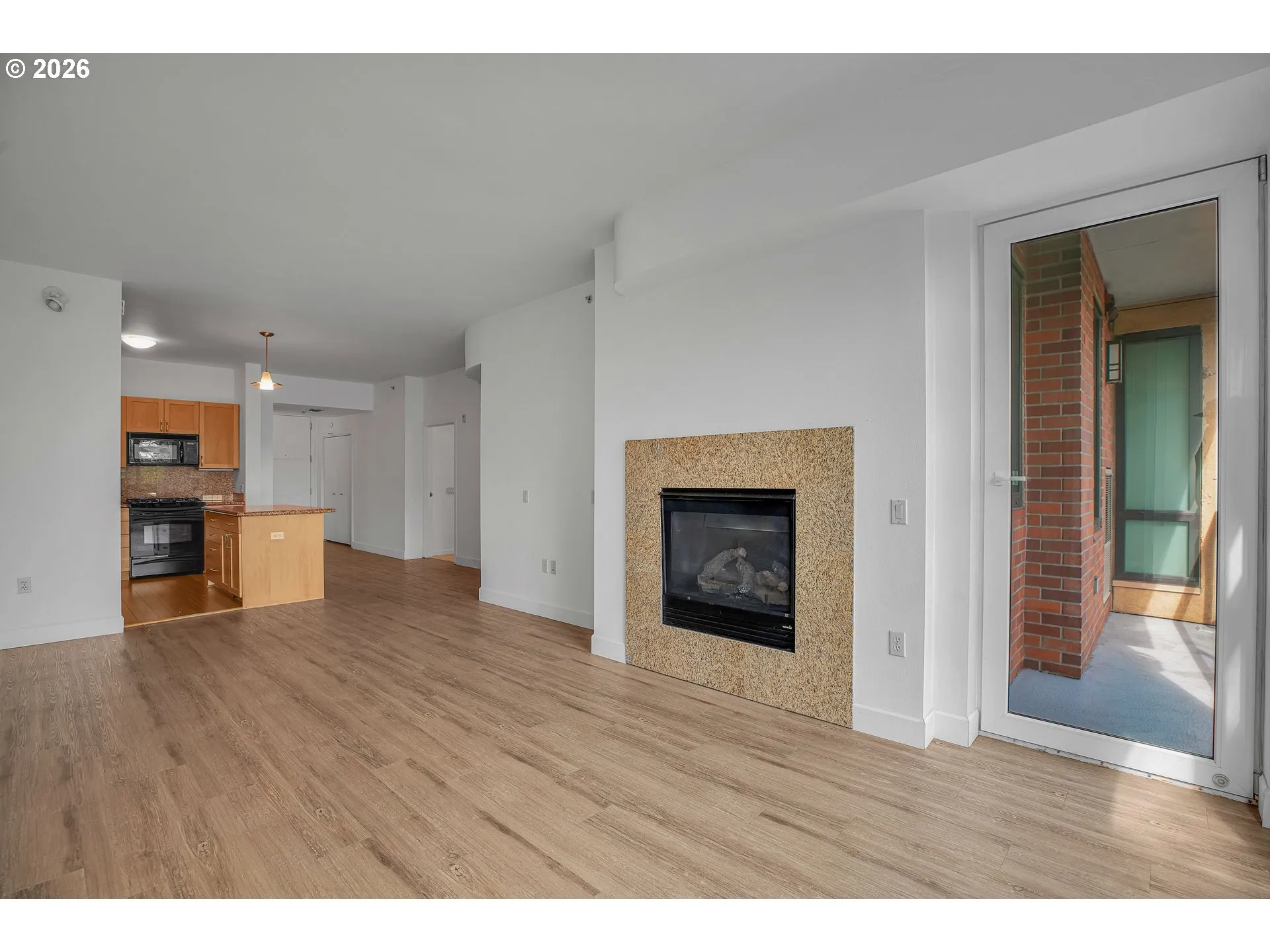 Living Room-Fireplace