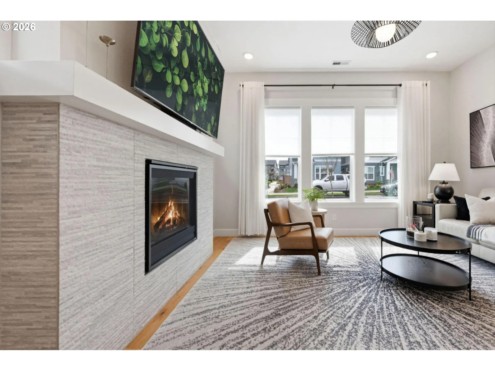 Living Room-Fireplace