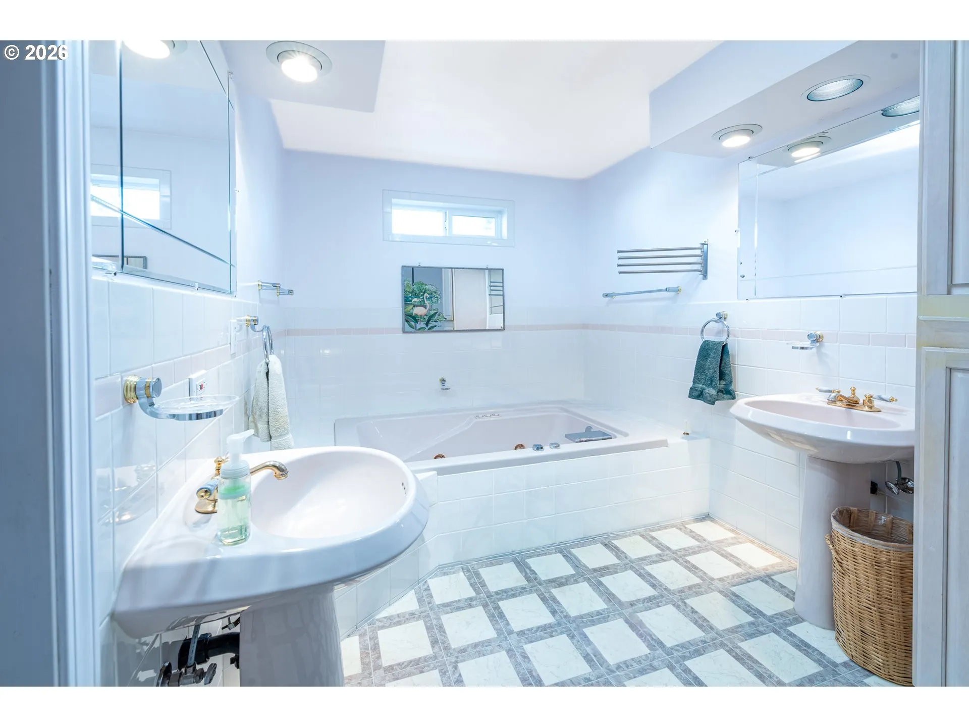 Bathroom-Double Sinks