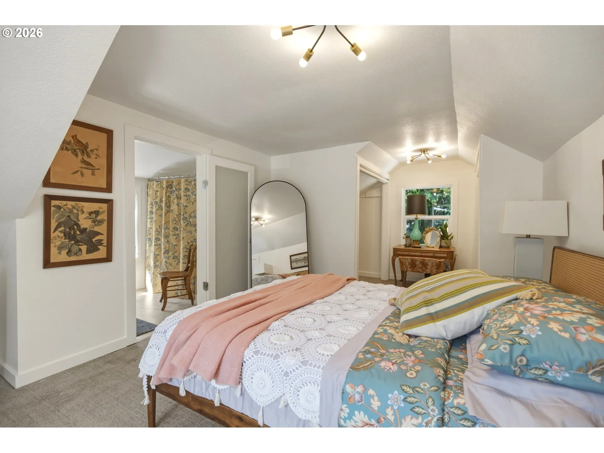 Bedroom, Primary-Upper