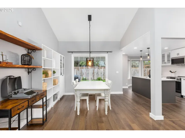 Dining Room-Vaulted Ceilings