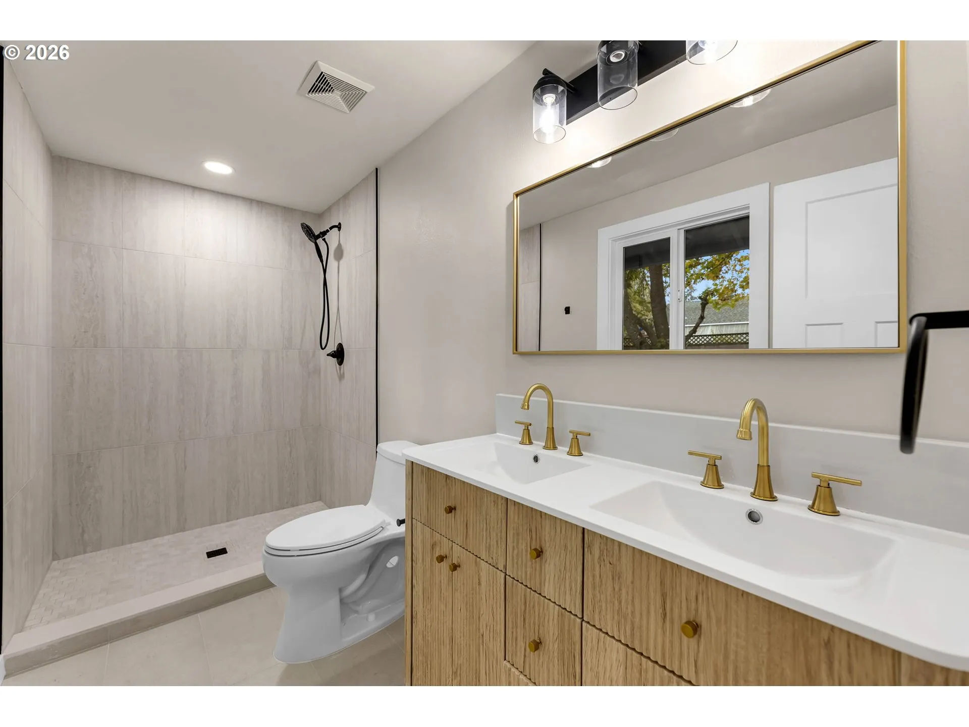 Primary Bedroom-Attached Bathroom