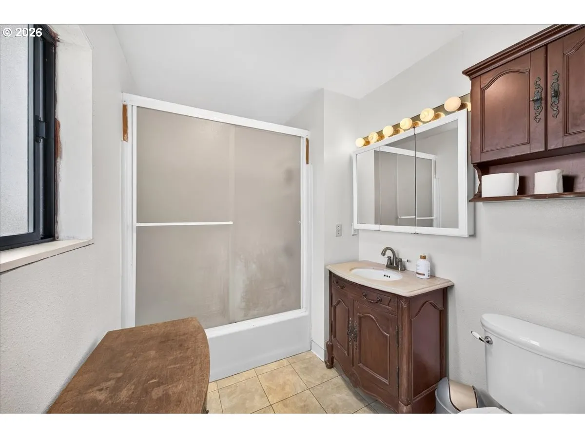 Owner's Suite Bathroom