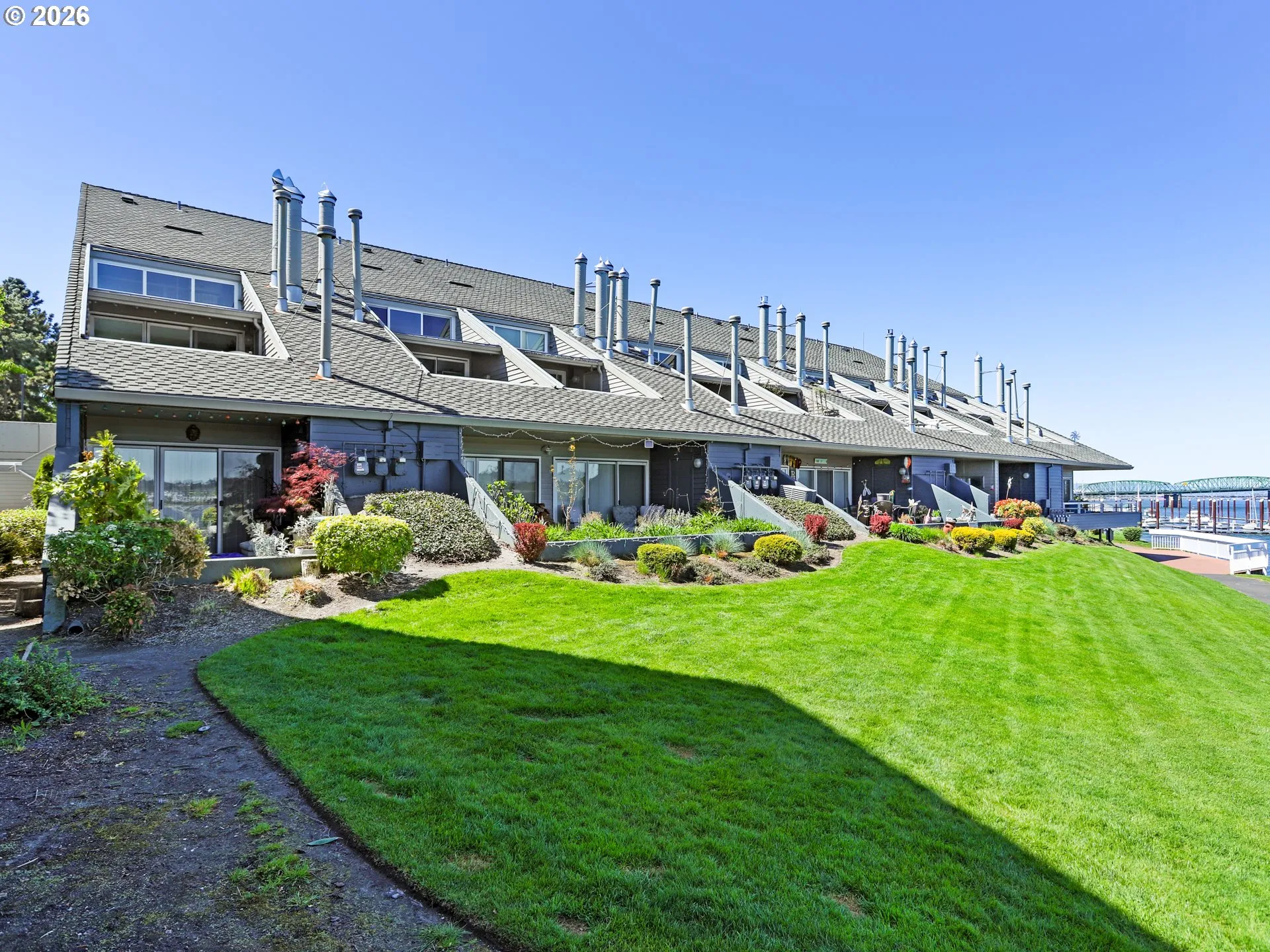 Yard-Back
