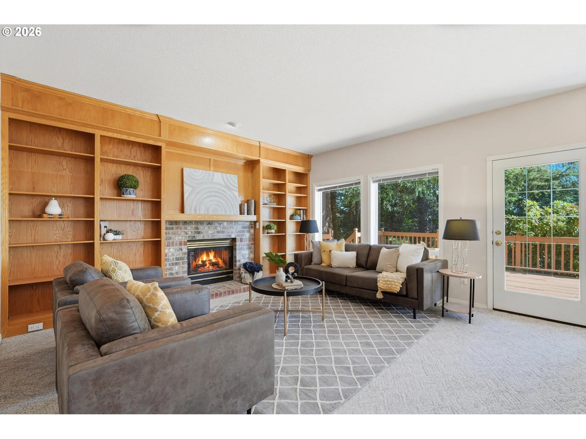 Living Room-Built-In Shelving