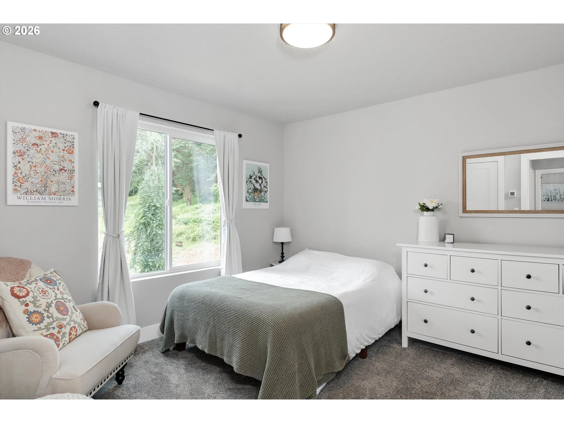 Bedroom-Walk-In Closet