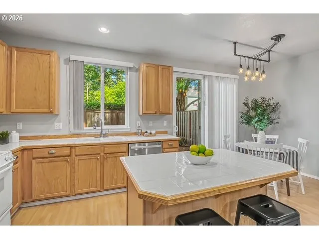Kitchen-Island