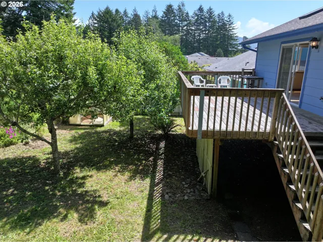 Yard-Back