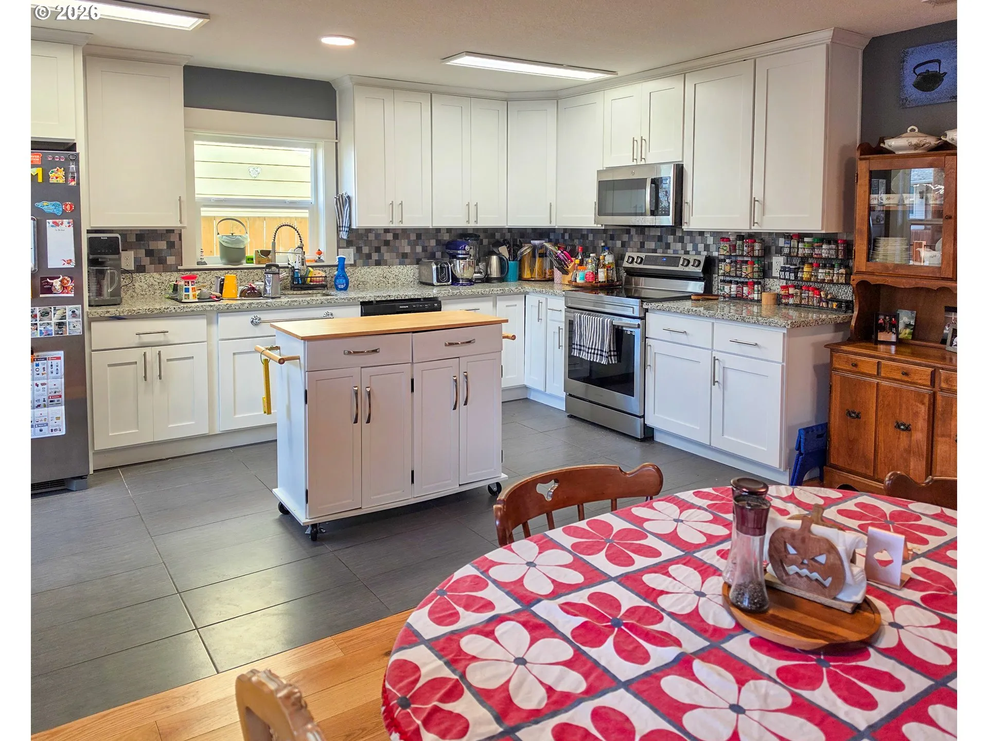 Kitchen/Dining Room