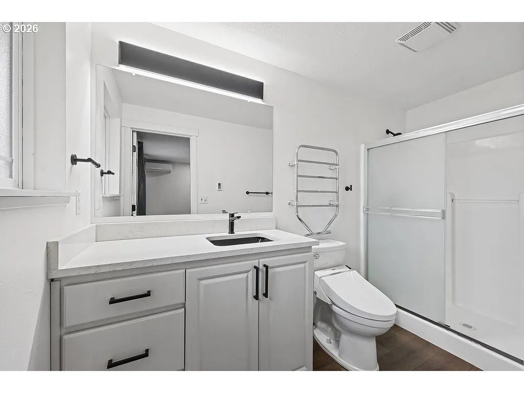Owner's Suite Bathroom