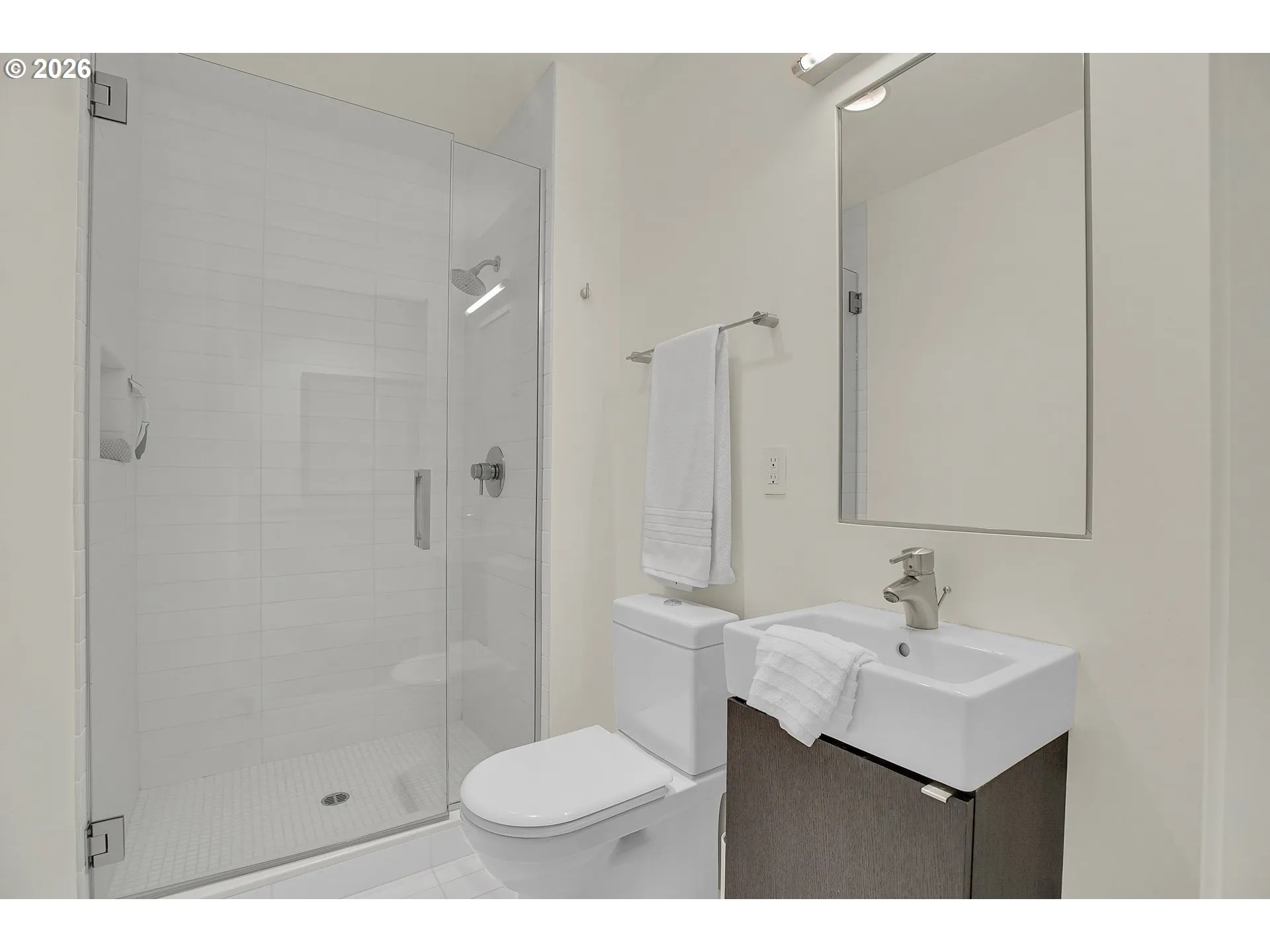 Bathroom-Walk in Shower