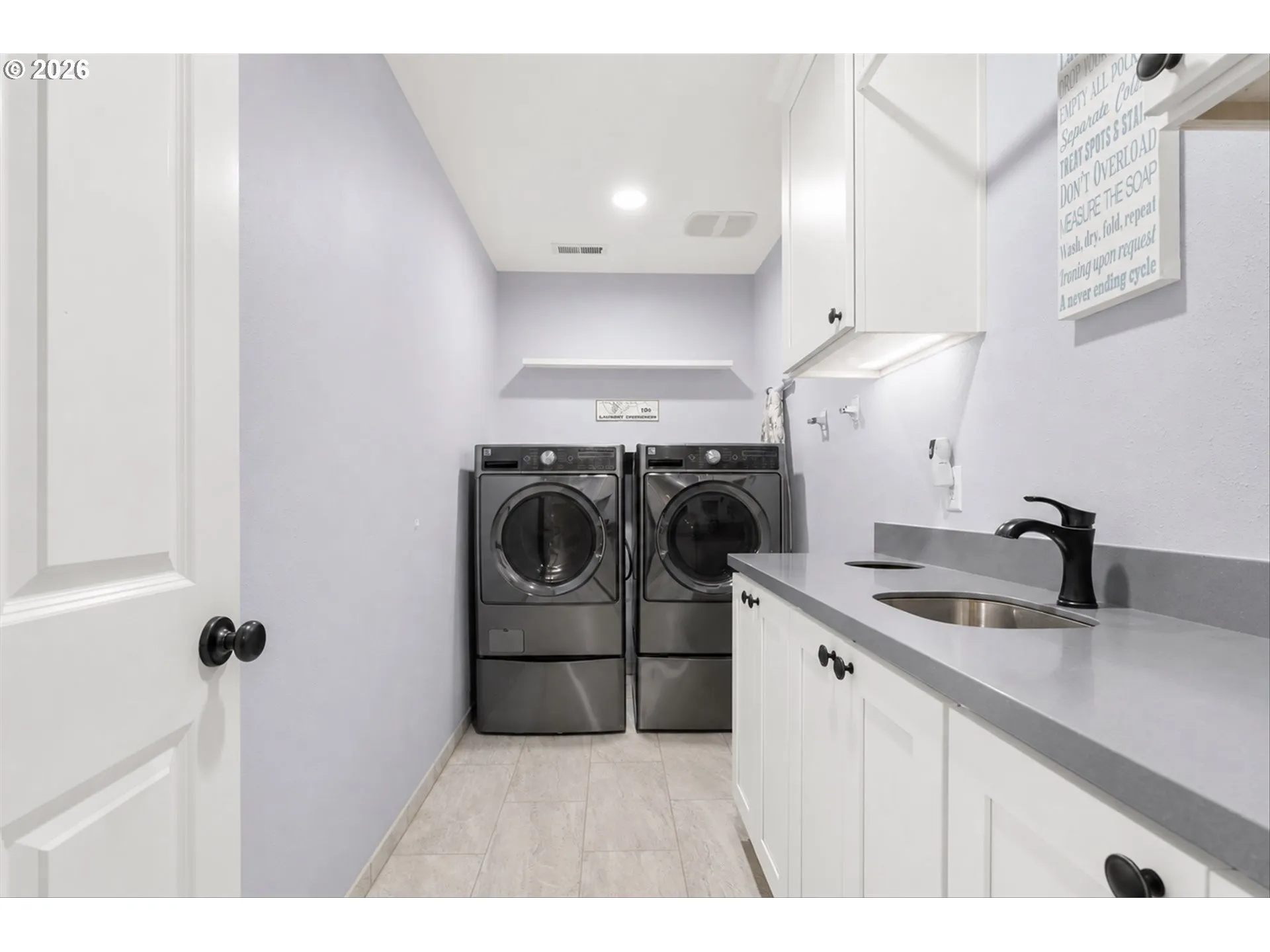 Laundry-Upper