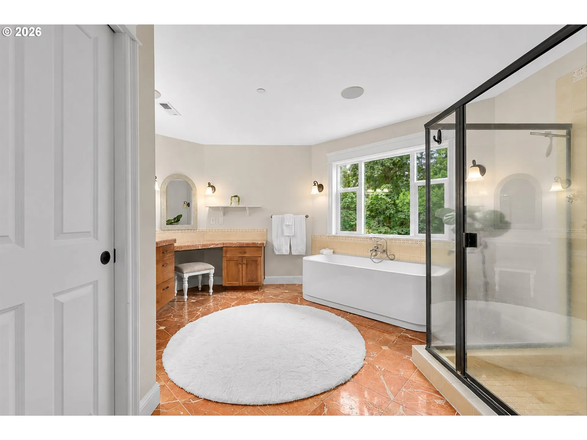 Bathroom, Attached-Walk in Shower