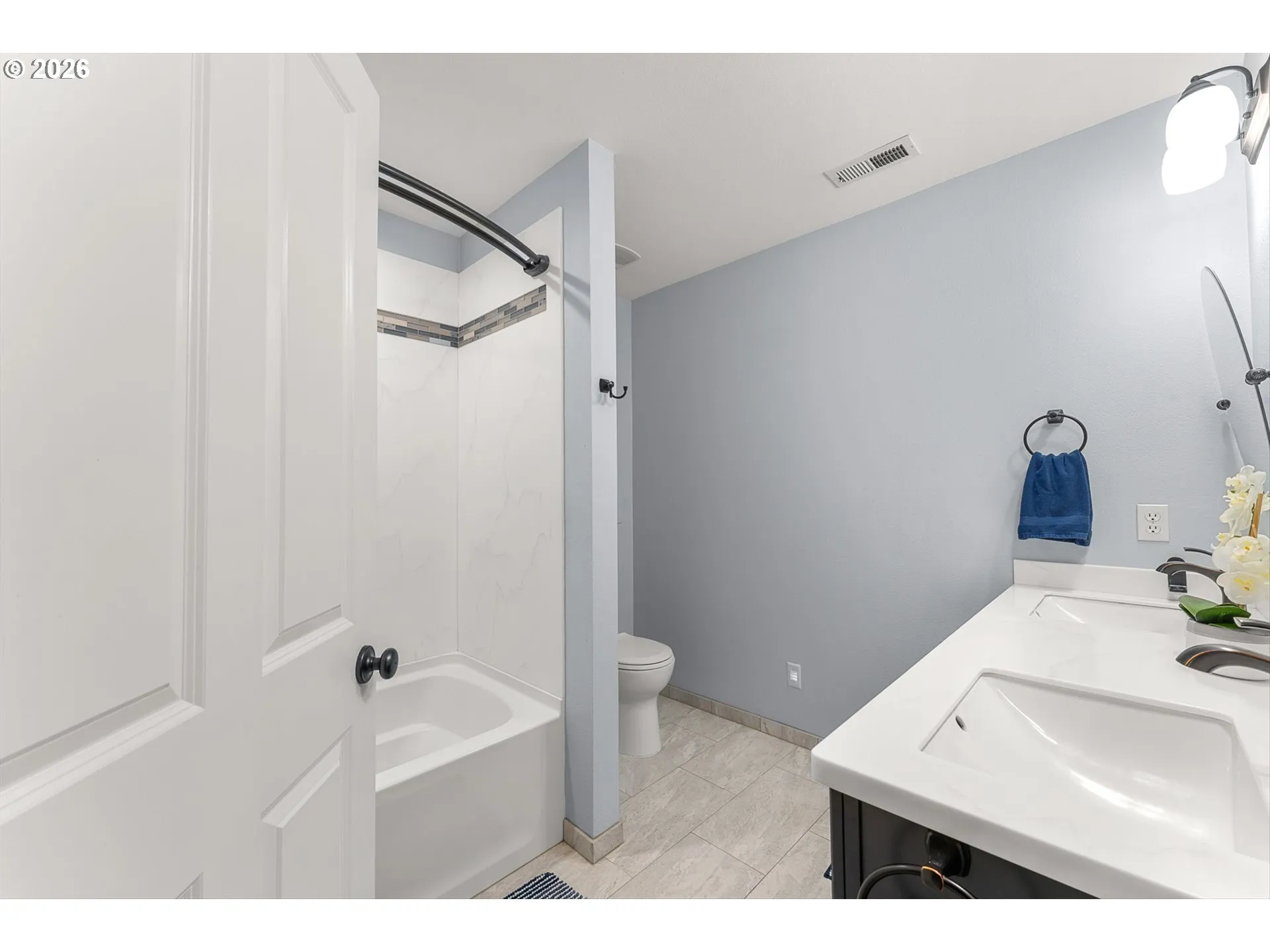 Bathroom-Upper
