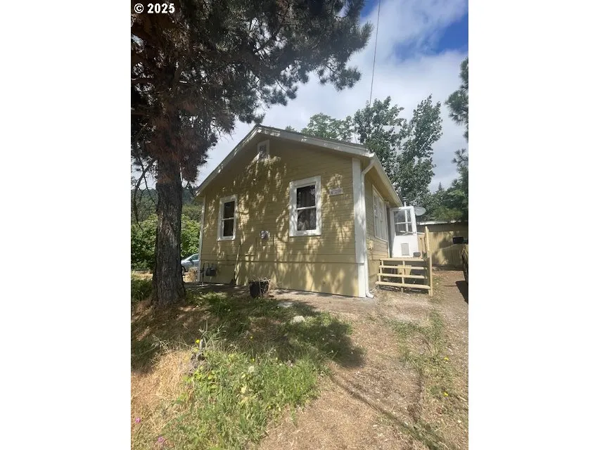 Yard-Front