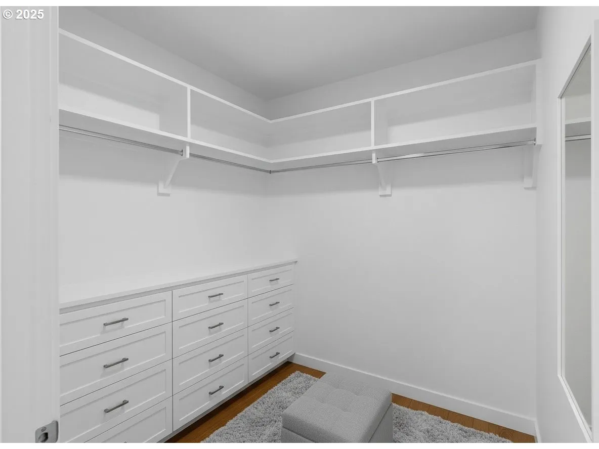 Bedroom, Primary-Walk-In Closet