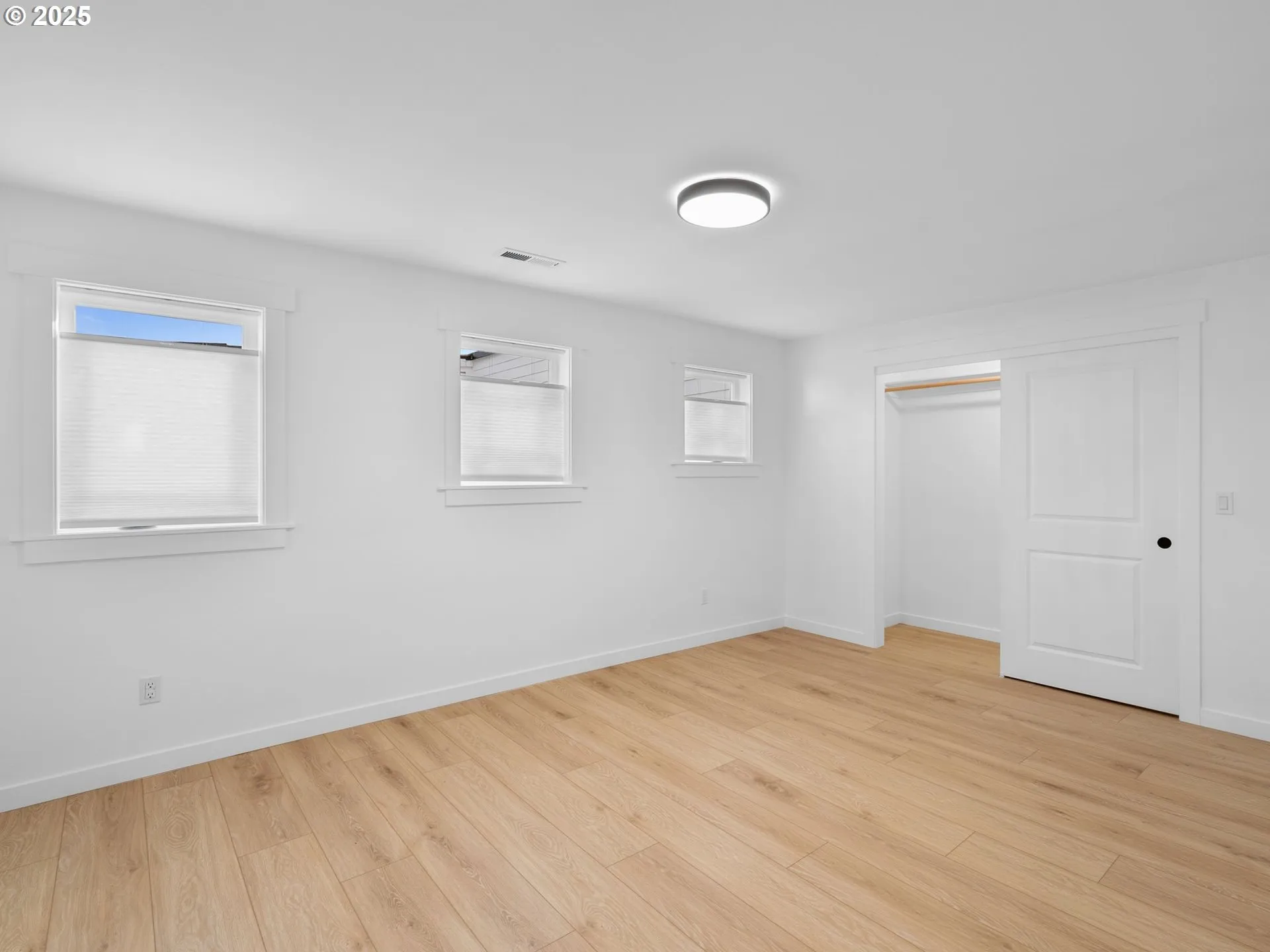 Bedroom, Primary