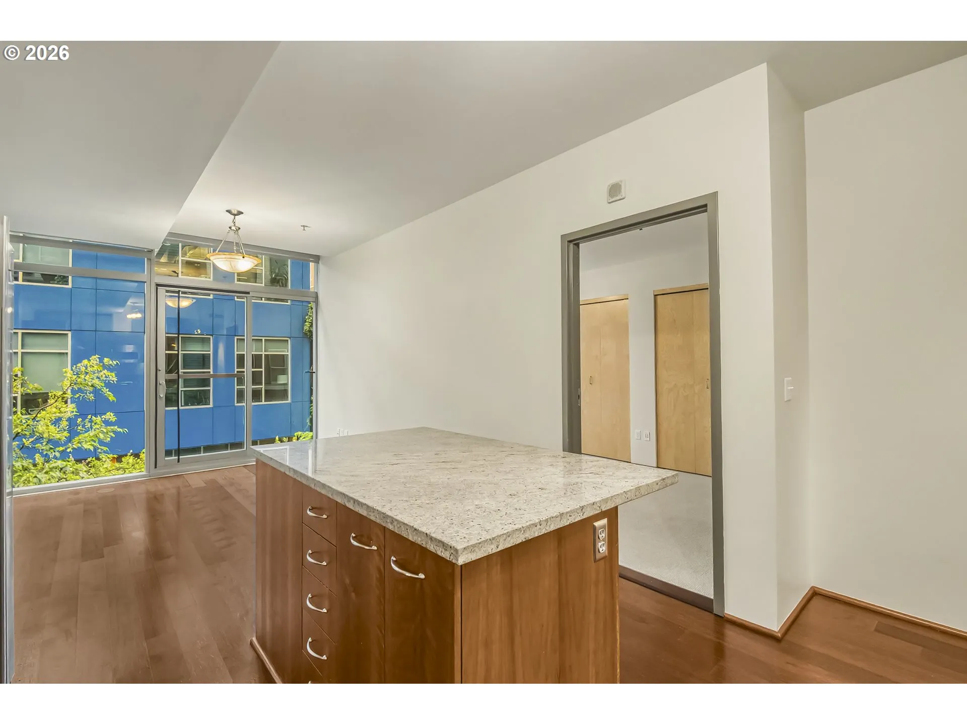 Kitchen-Island