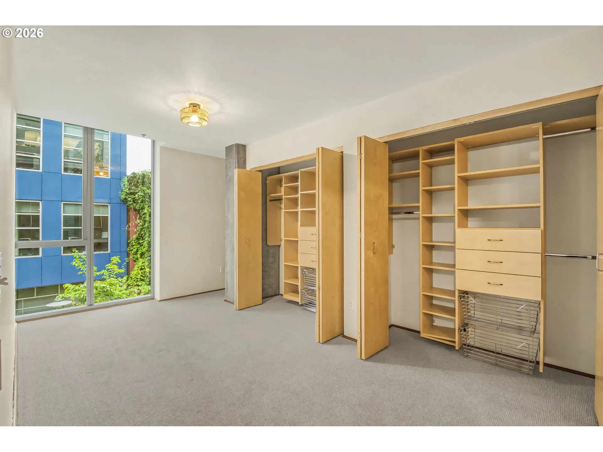 Bedroom, Primary