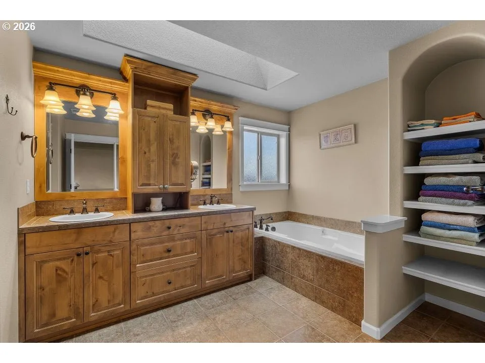 Attached Bathroom #1-Full Bathroom