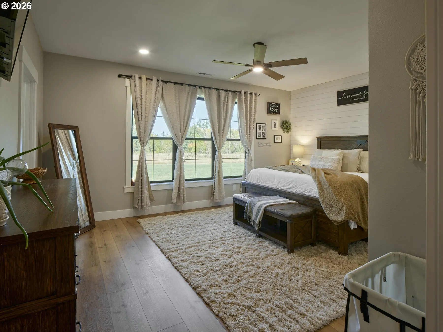 Primary Bedroom-Main