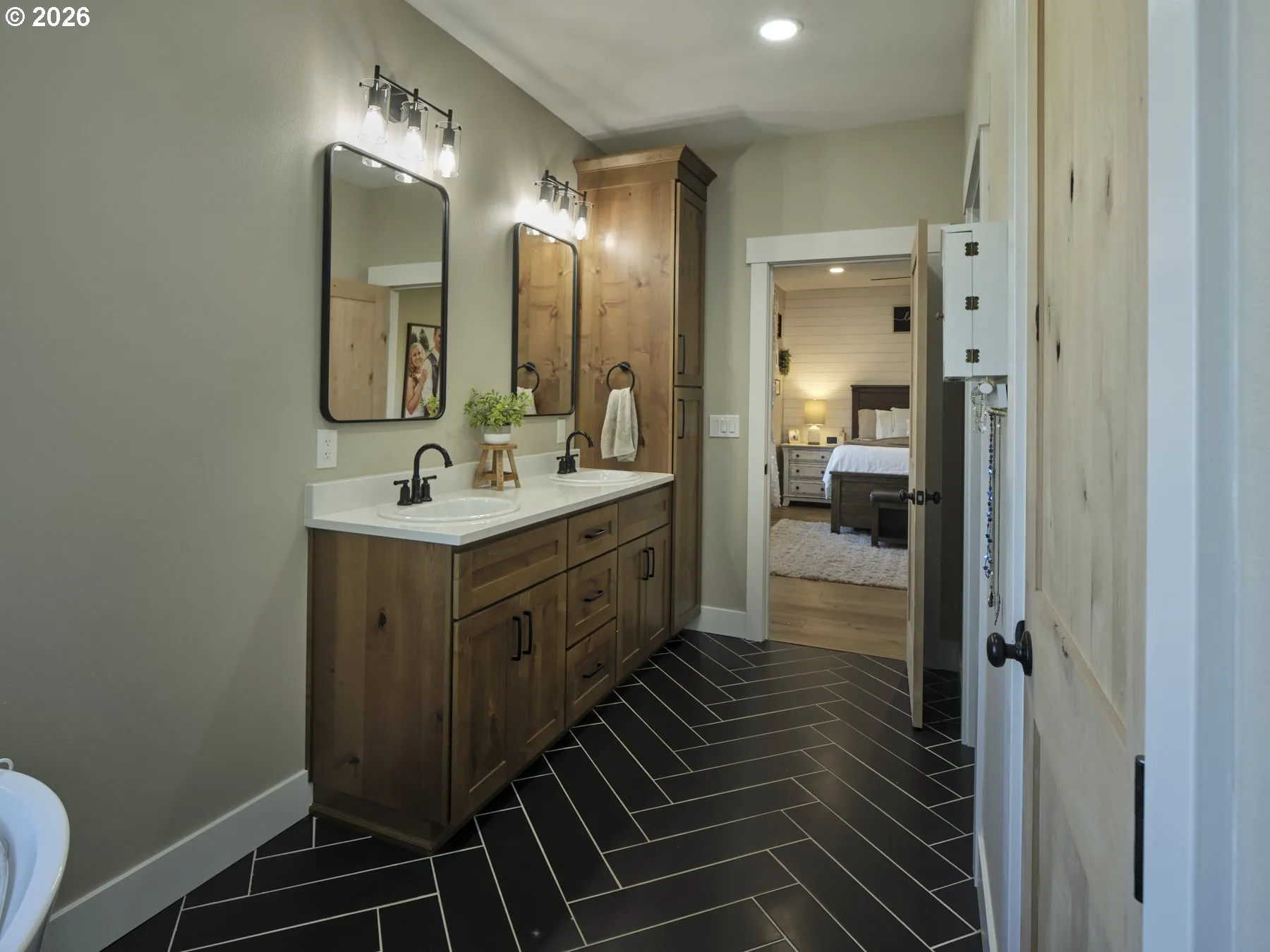Primary Bedroom-Attached Bathroom