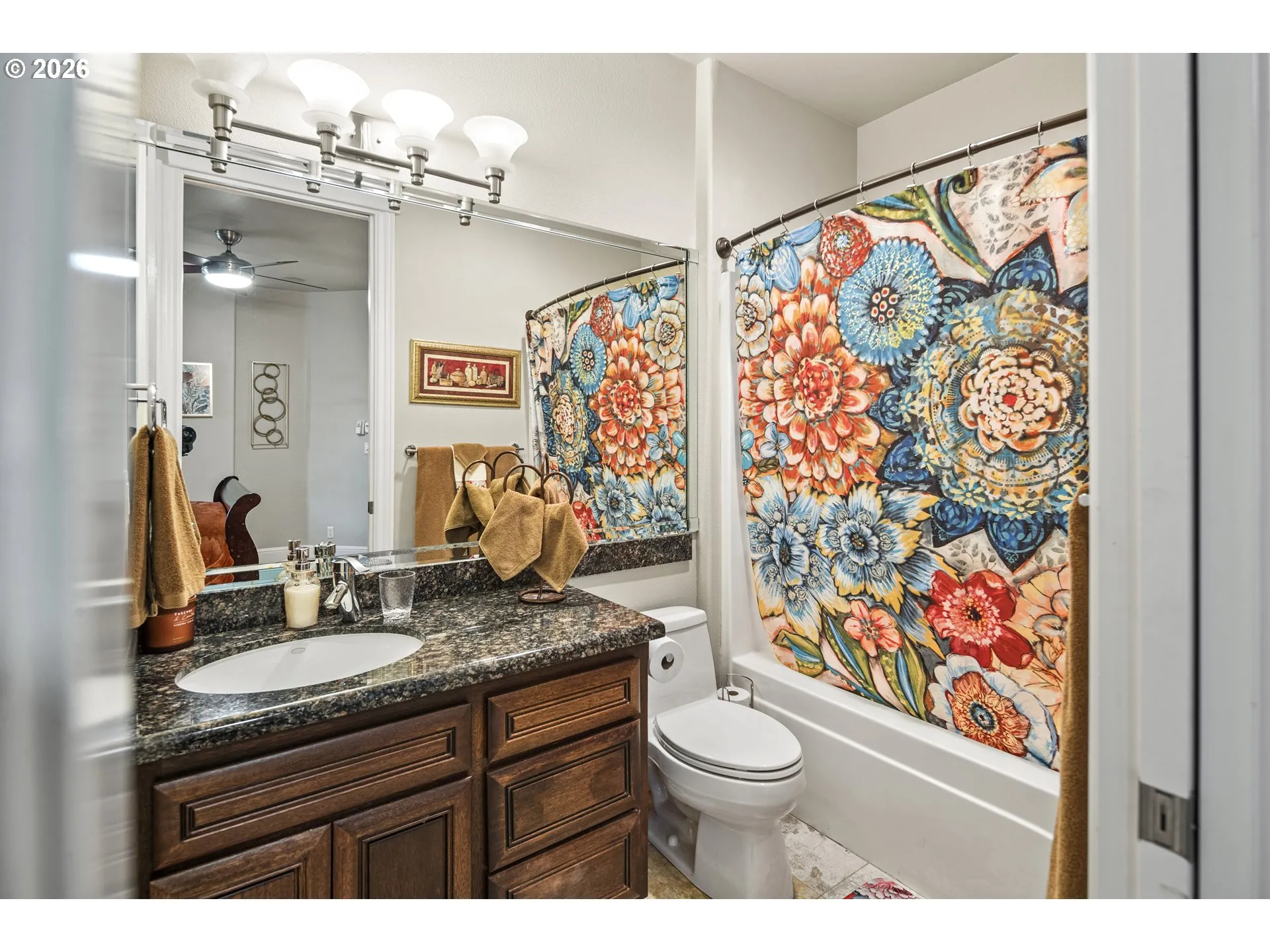 Bathroom, Attached-Main