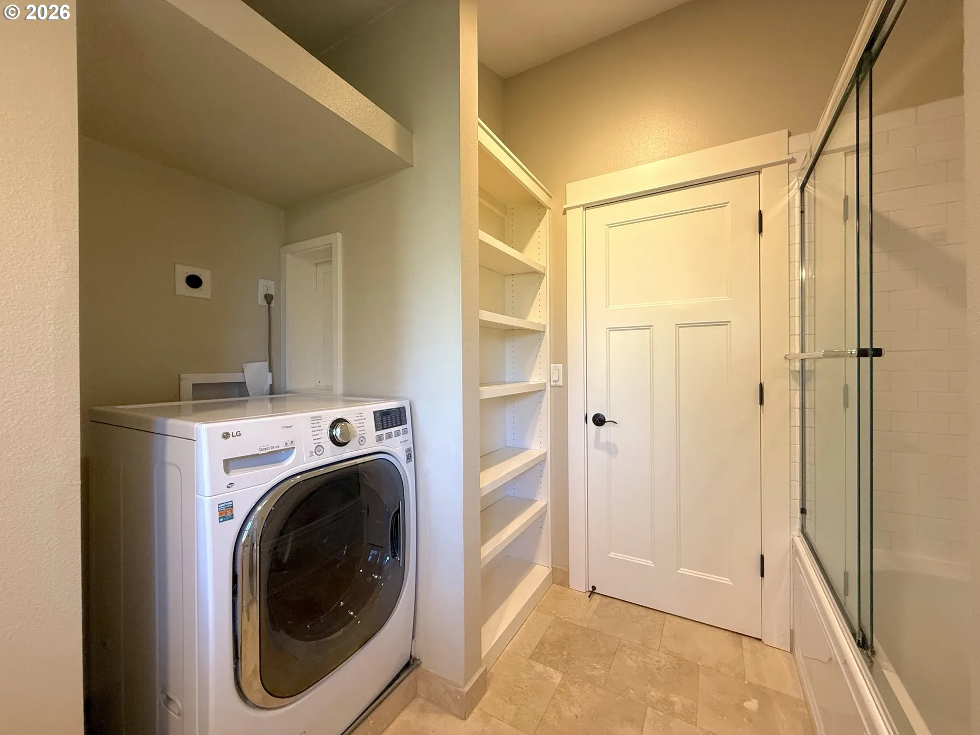 Bathroom-Upper