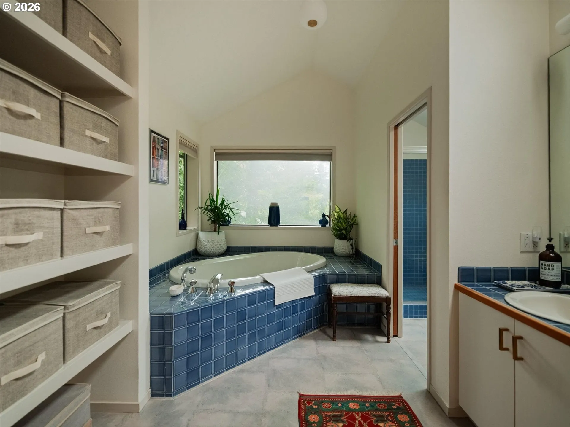Bathroom-Garden Tub