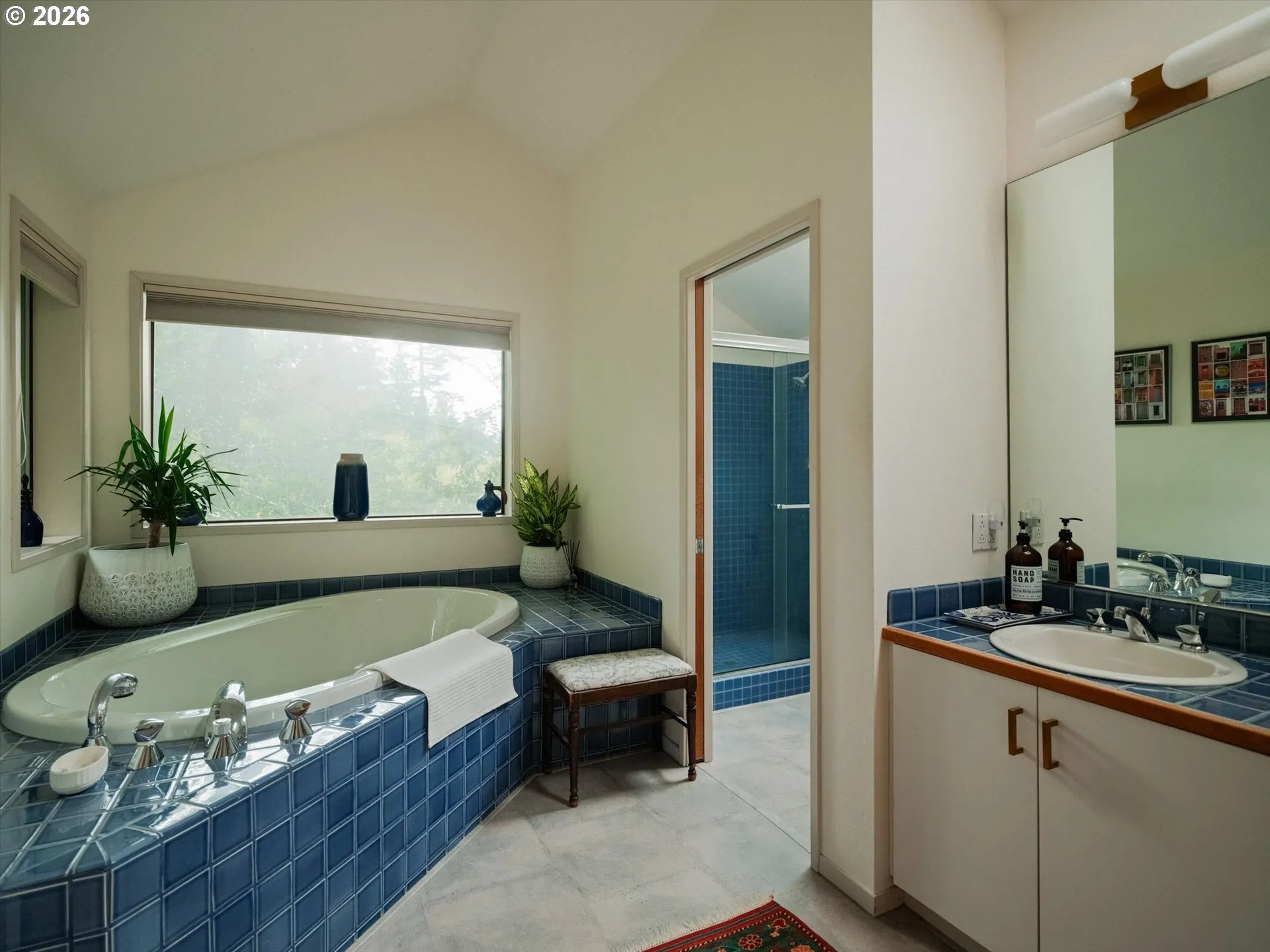 Bathroom-Upper